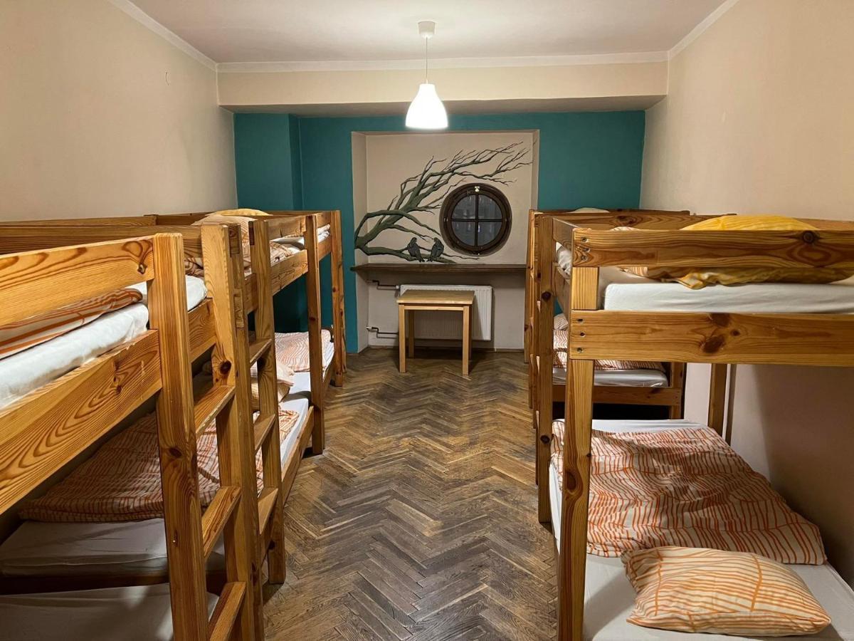 50 People Bis Apartment Cracóvia Exterior foto